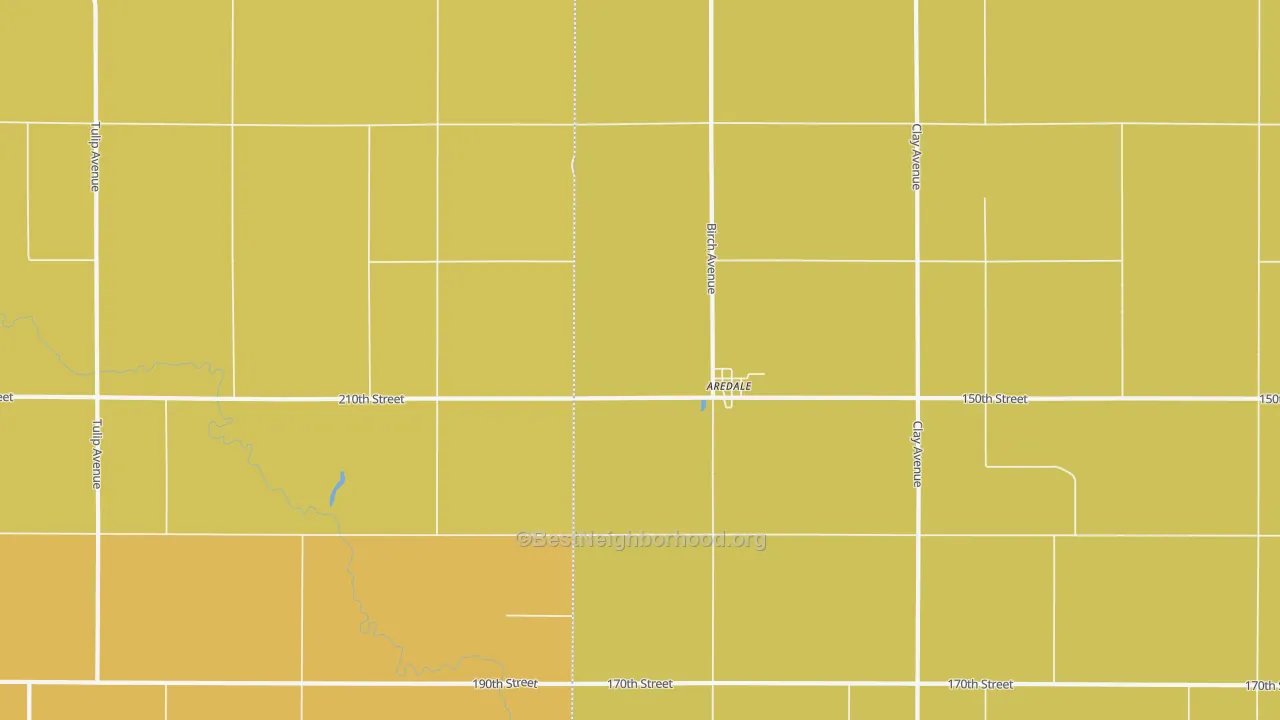 Map of the best neighborhoods in the 50605 area, with better matches in green and worse matches in red