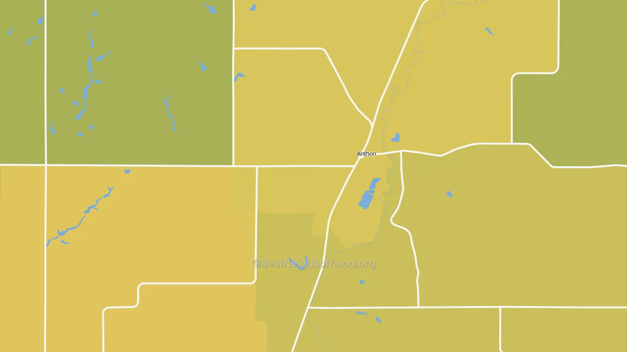Map of the best neighborhoods in the 51004 area, with better matches in green and worse matches in red
