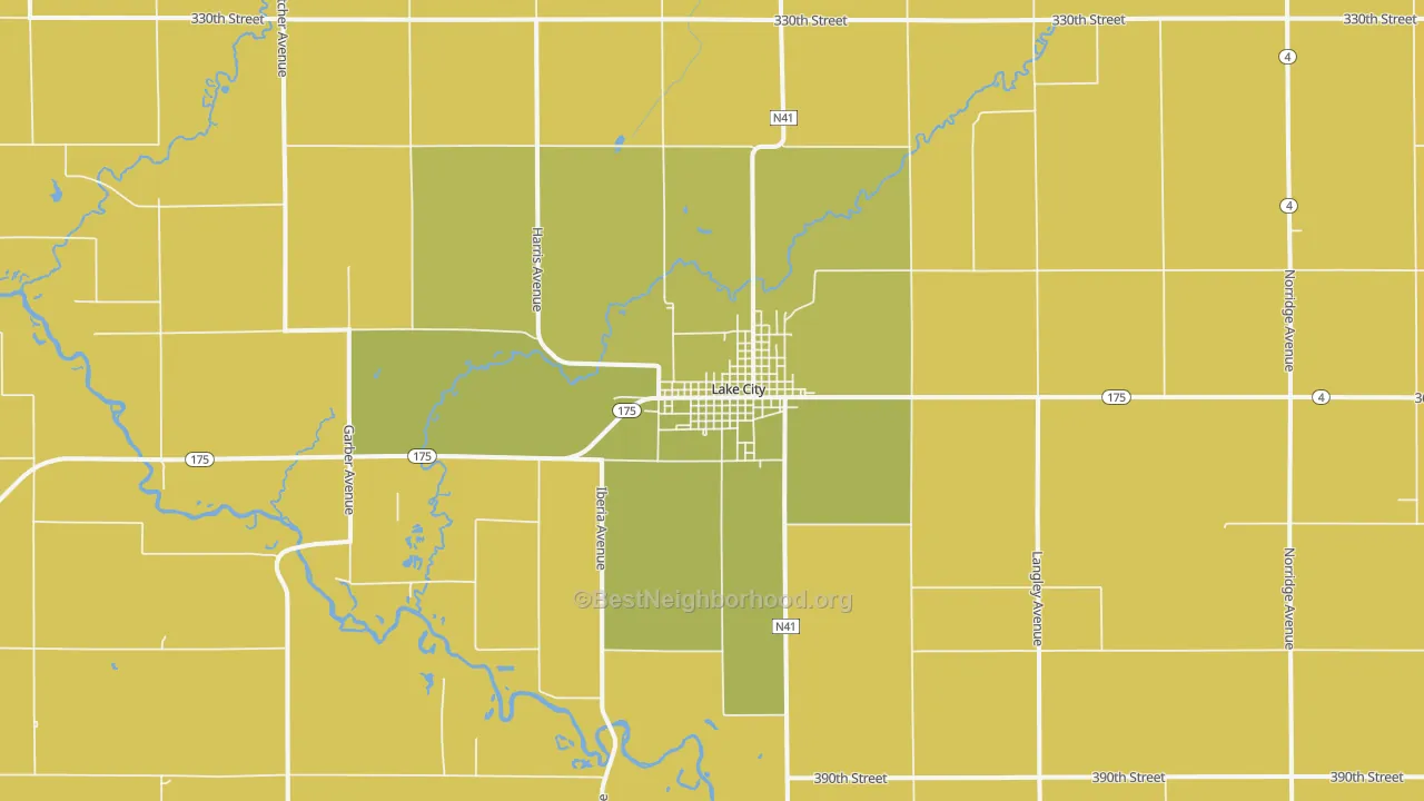 Map of the best neighborhoods in the 51449 area, with better matches in green and worse matches in red