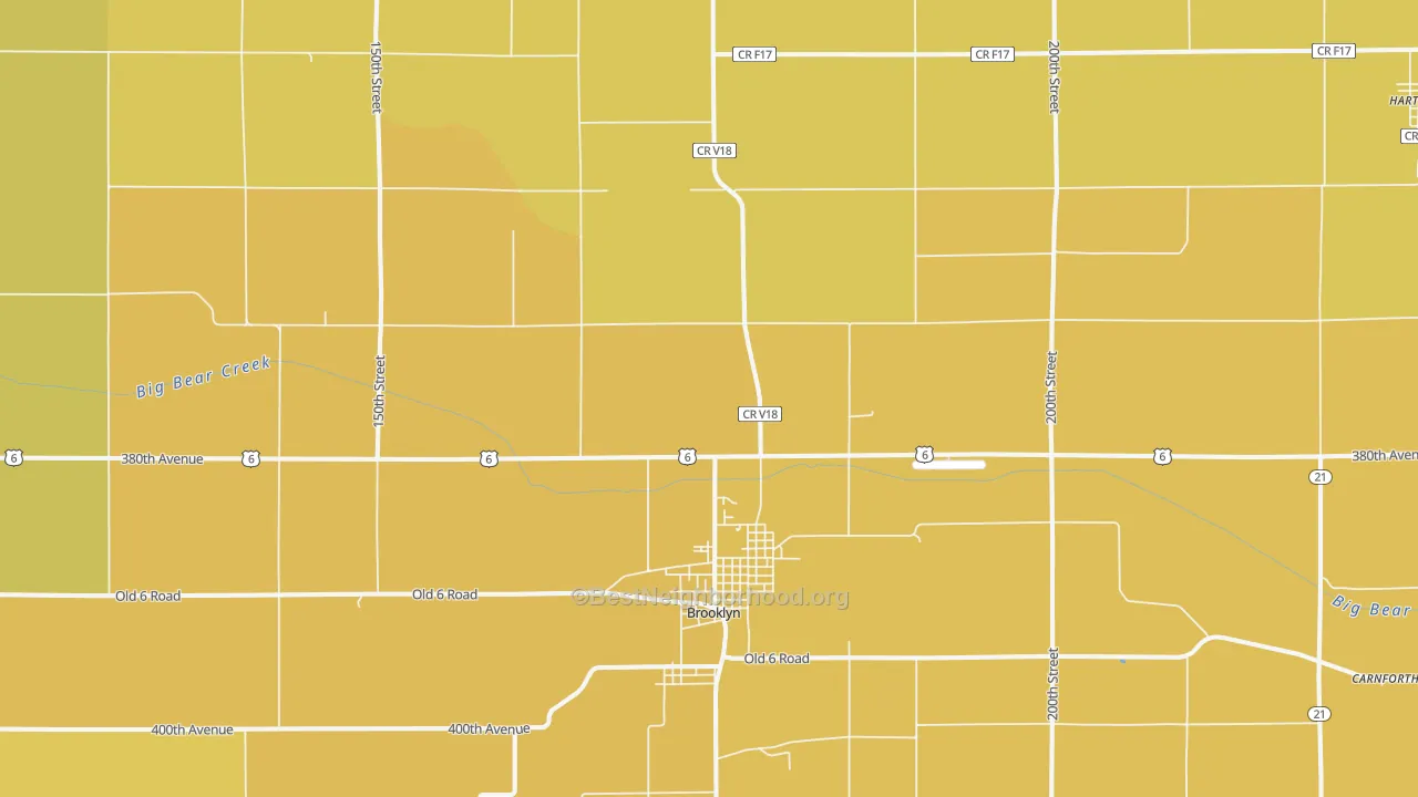 Map of the best neighborhoods in the 52211 area, with better matches in green and worse matches in red