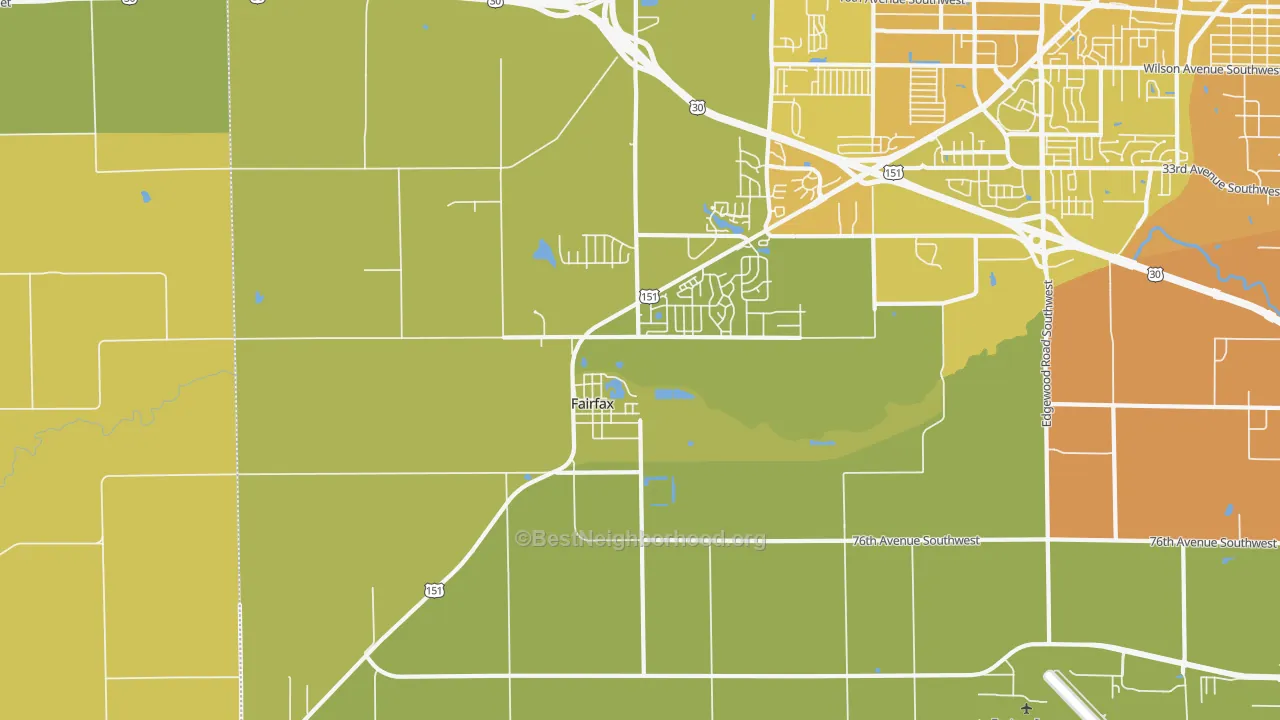 Map of the best neighborhoods in the 52228 area, with better matches in green and worse matches in red
