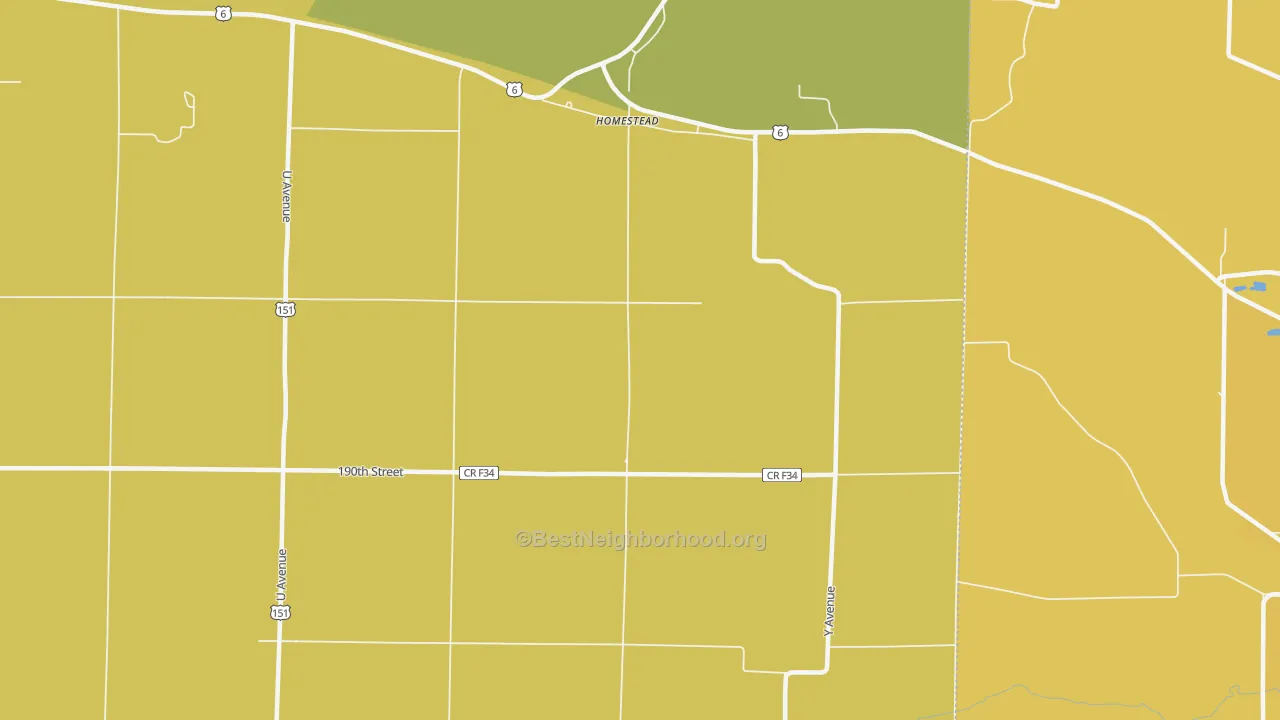 Map of the best neighborhoods in the 52236 area, with better matches in green and worse matches in red