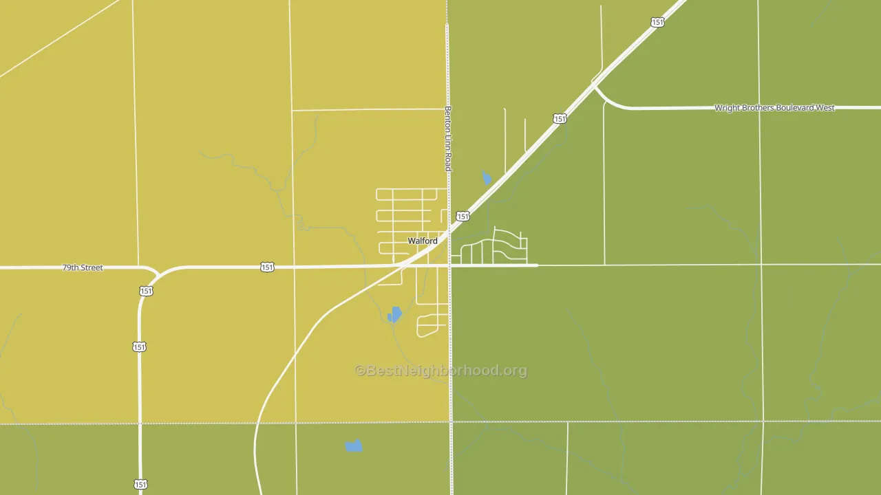 Map of the best neighborhoods in the 52351 area, with better matches in green and worse matches in red