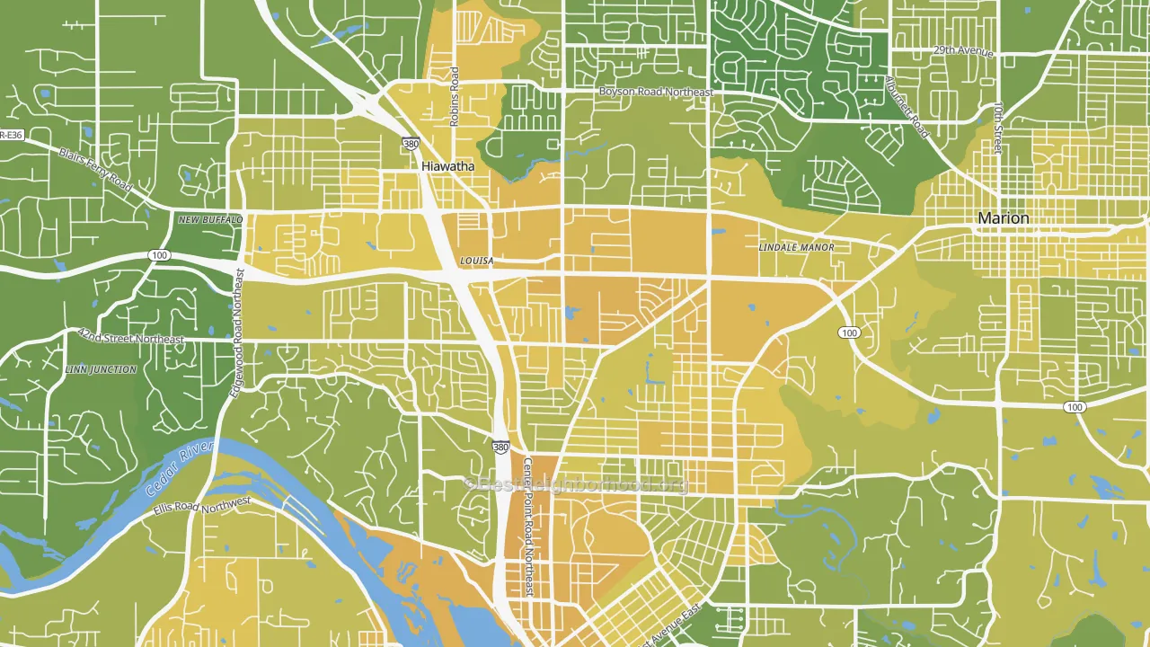 Map of the best neighborhoods in the 52402 area, with better matches in green and worse matches in red
