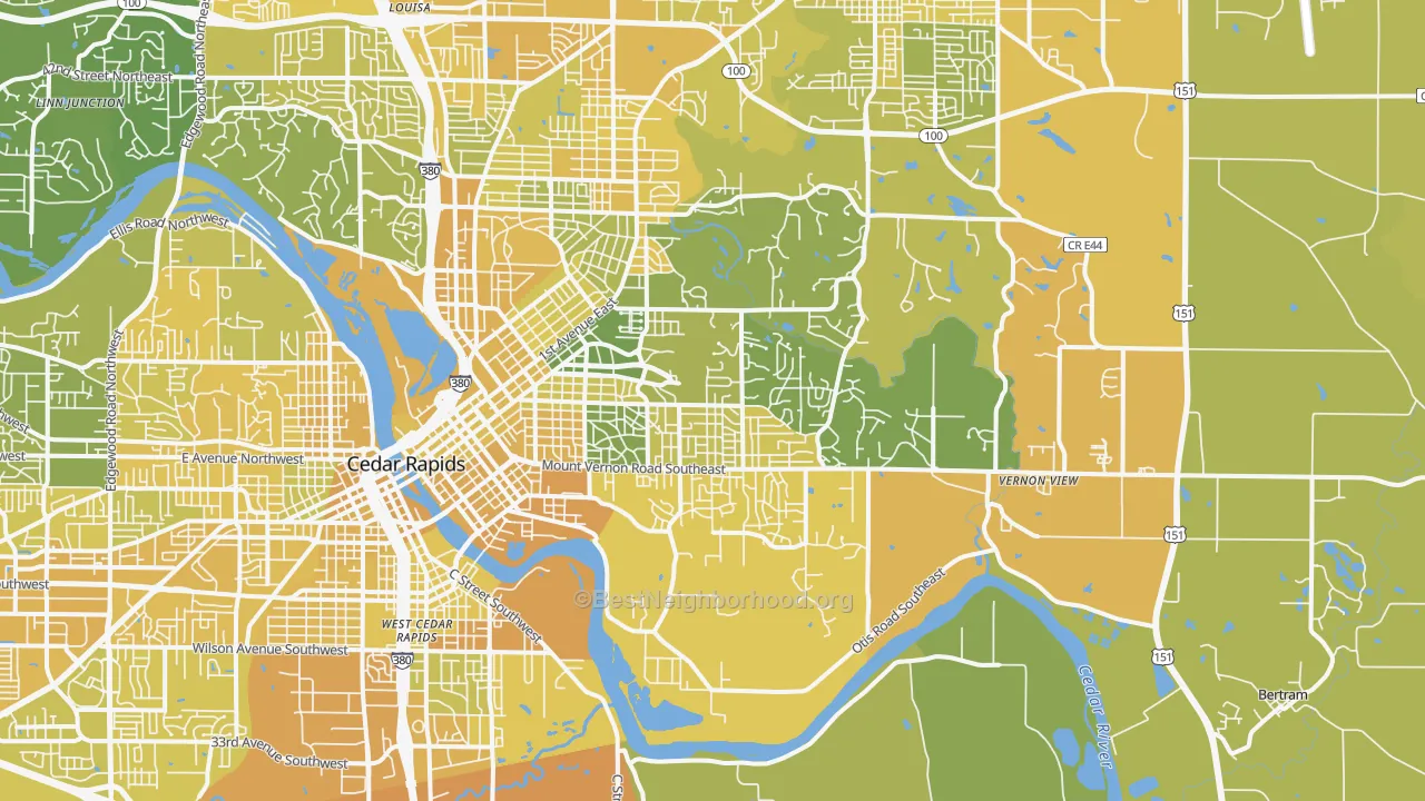 Map of the best neighborhoods in the 52403 area, with better matches in green and worse matches in red