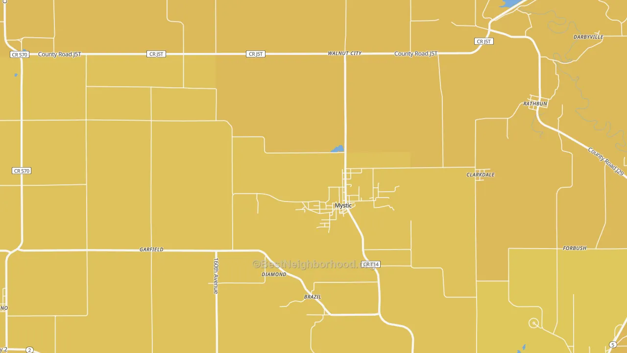 Map of the best neighborhoods in the 52574 area, with better matches in green and worse matches in red