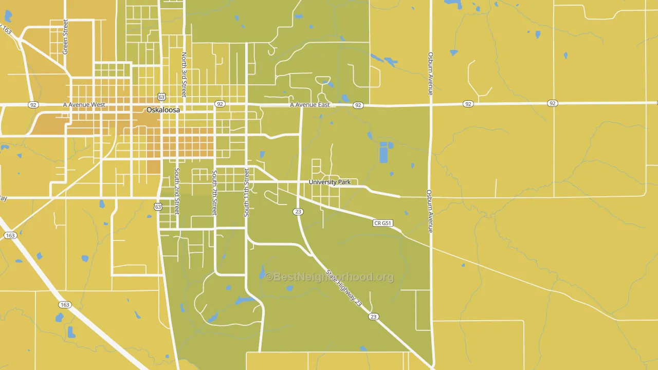 Map of the best neighborhoods in the 52595 area, with better matches in green and worse matches in red