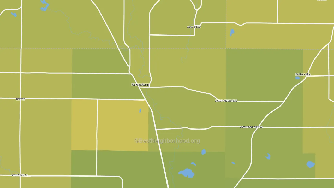 Map of the best neighborhoods in the 53040 area, with better matches in green and worse matches in red