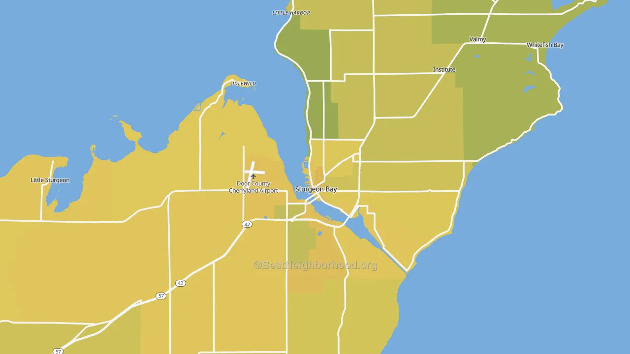 Map of the best neighborhoods in the 54235 area, with better matches in green and worse matches in red