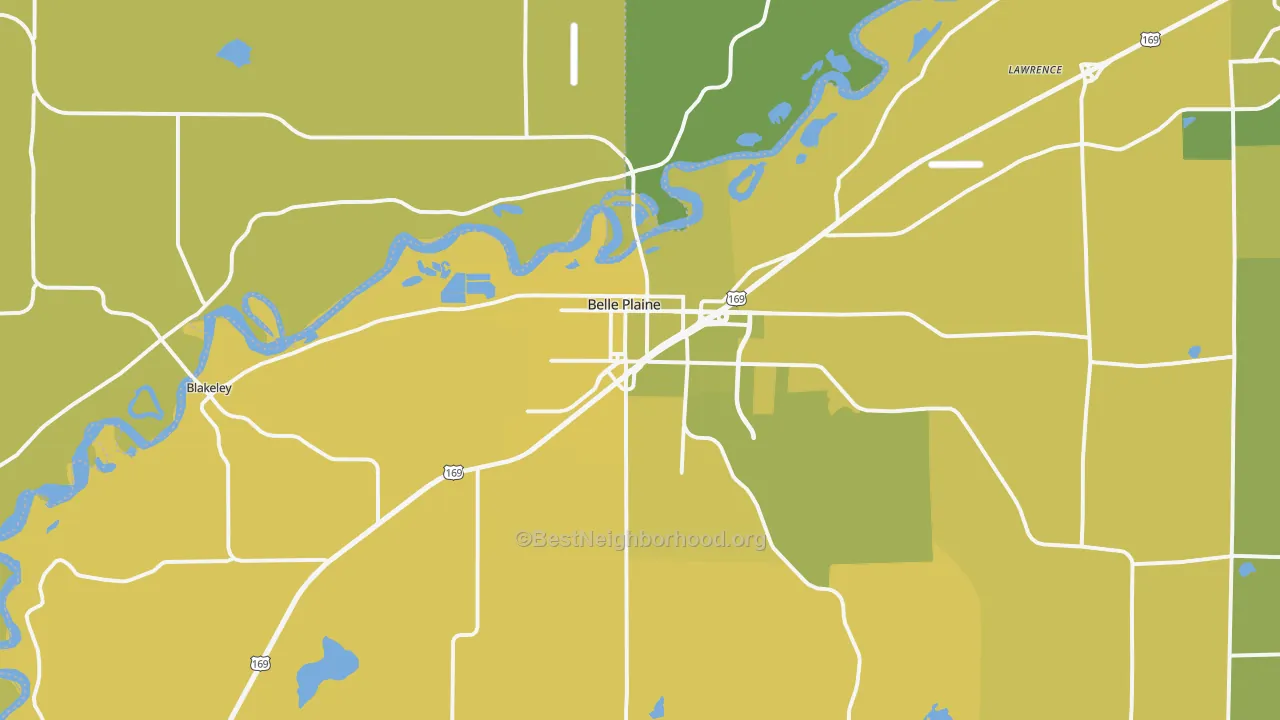 Map of the best neighborhoods in the 56011 area, with better matches in green and worse matches in red