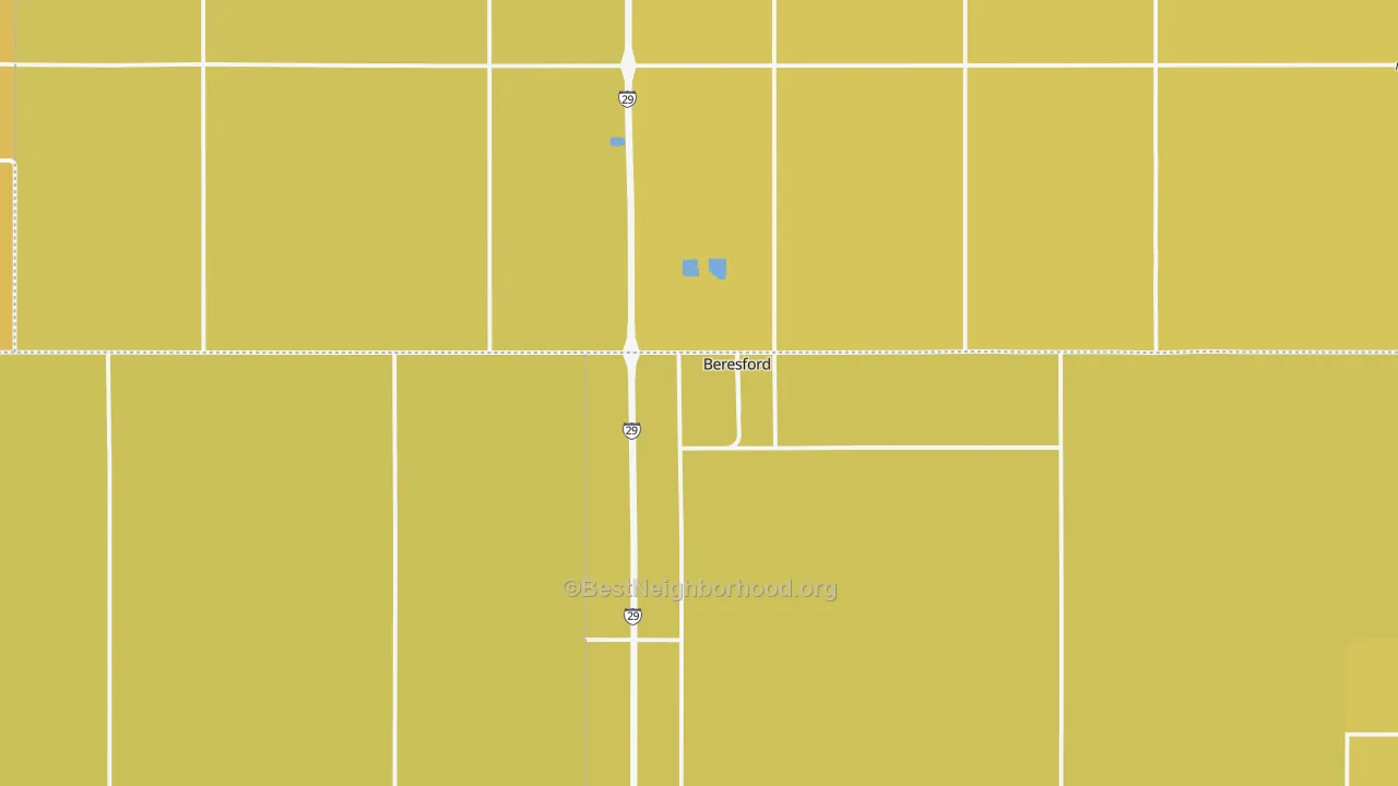 Map of the best neighborhoods in the 57004 area, with better matches in green and worse matches in red