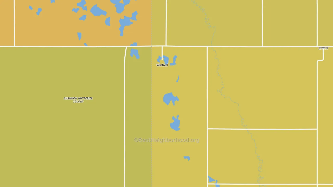 Map of the best neighborhoods in the 57076 area, with better matches in green and worse matches in red