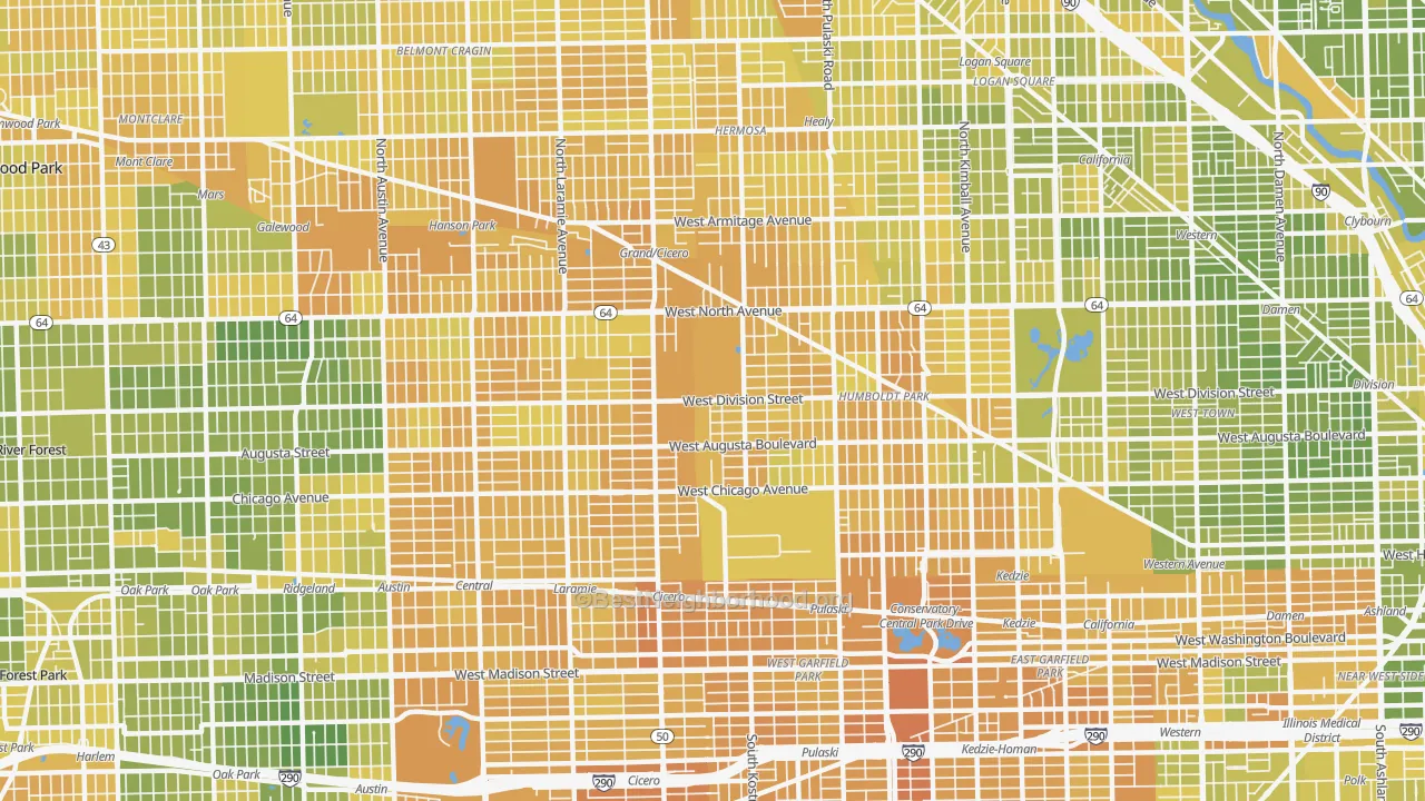 Map of the best neighborhoods in the 60651 area, with better matches in green and worse matches in red