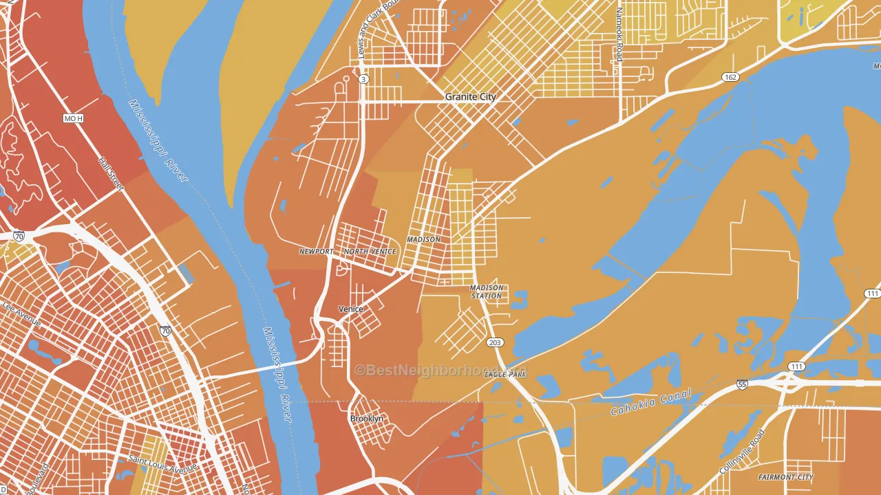 Map of the best neighborhoods in the 62060 area, with better matches in green and worse matches in red