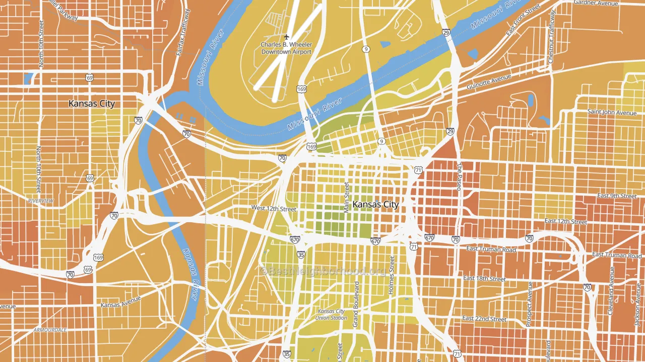 Map of the best neighborhoods in the 64105 area, with better matches in green and worse matches in red