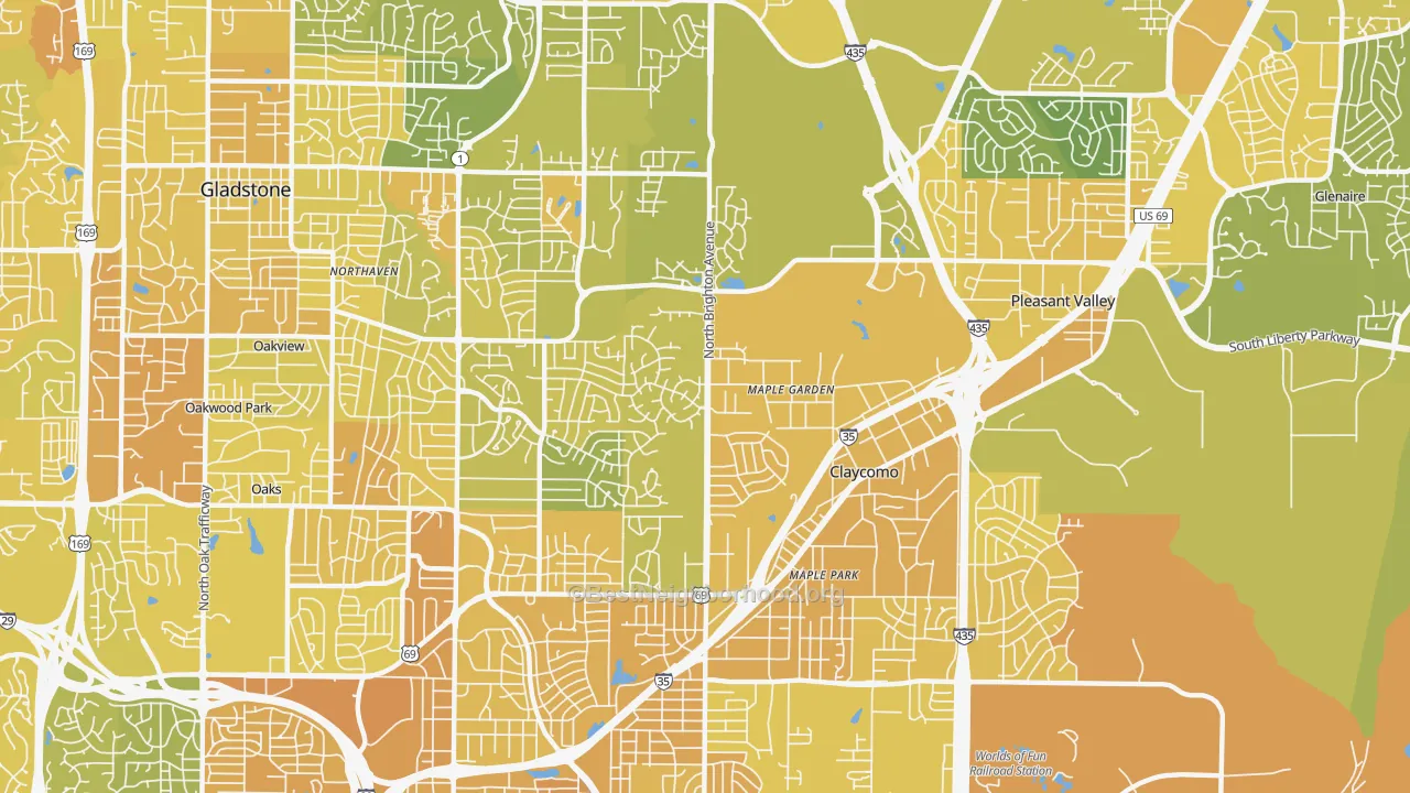 Map of the best neighborhoods in the 64119 area, with better matches in green and worse matches in red
