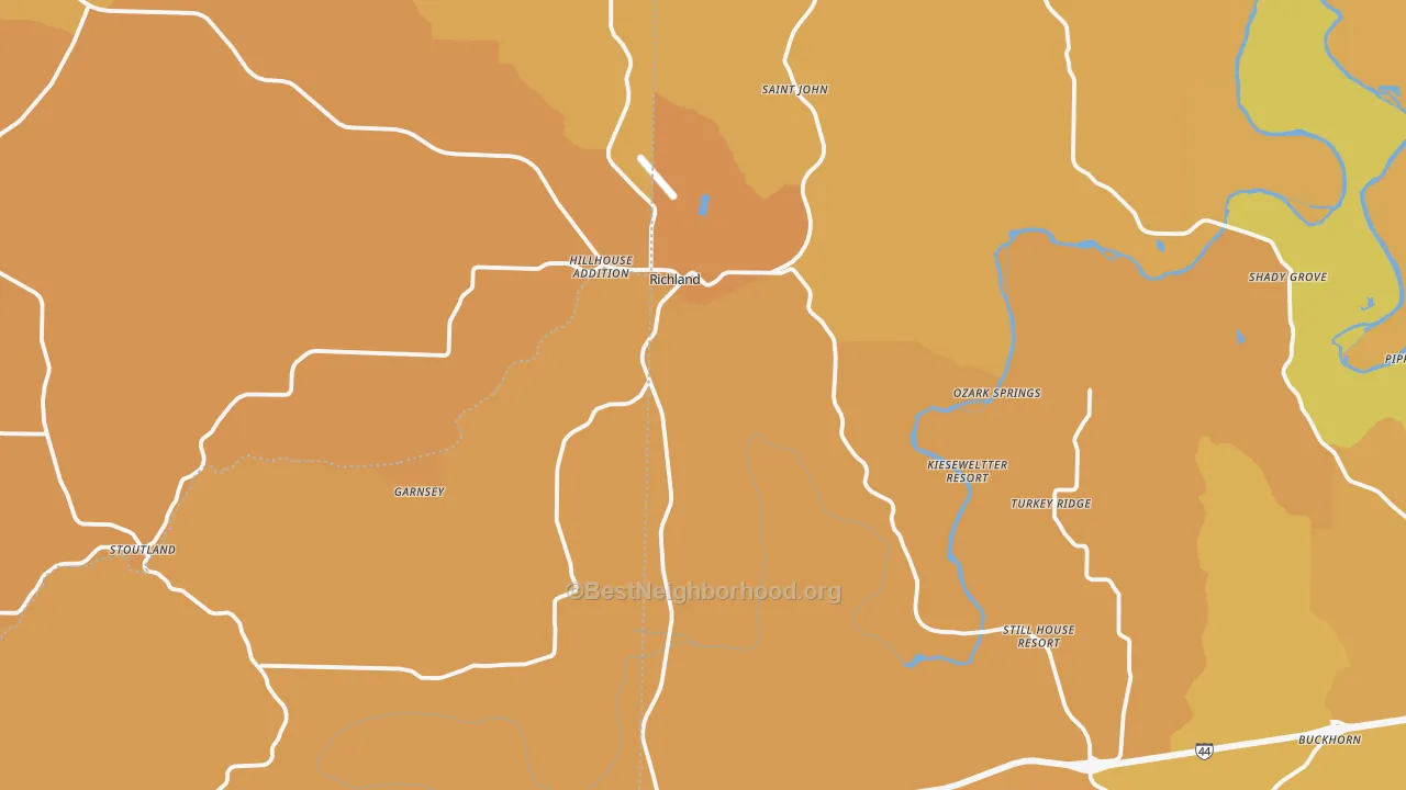 Map of the best neighborhoods in the 65556 area, with better matches in green and worse matches in red