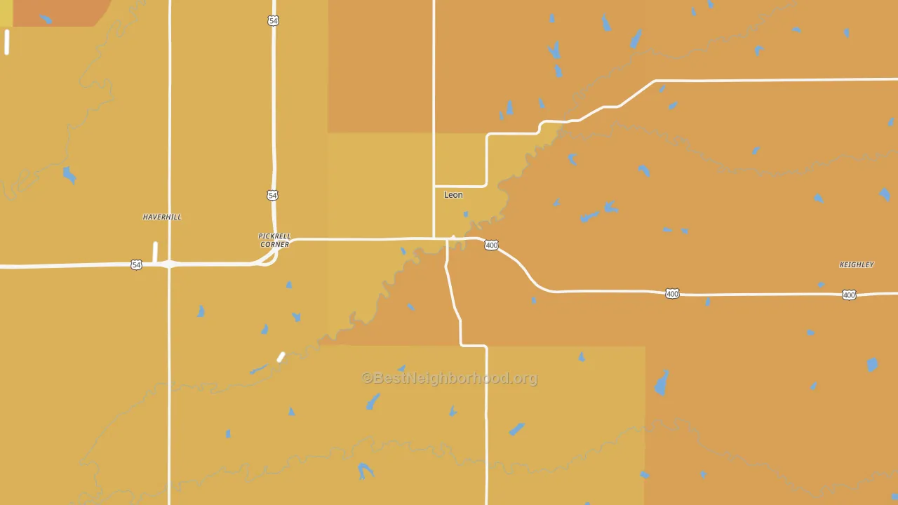 Map of the best neighborhoods in the 67074 area, with better matches in green and worse matches in red
