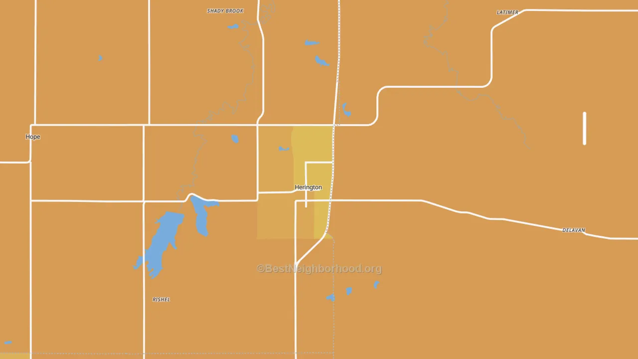Map of the best neighborhoods in the 67449 area, with better matches in green and worse matches in red