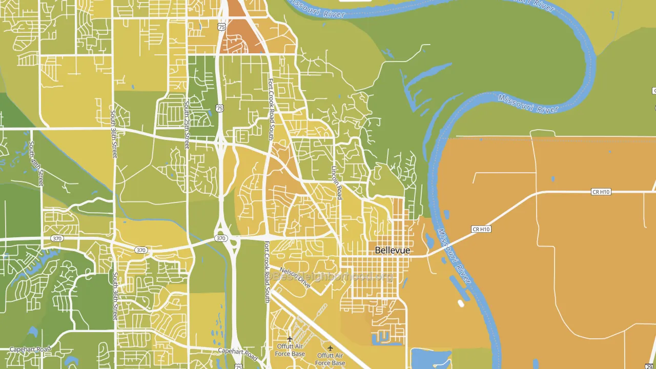 Map of the best neighborhoods in the 68005 area, with better matches in green and worse matches in red