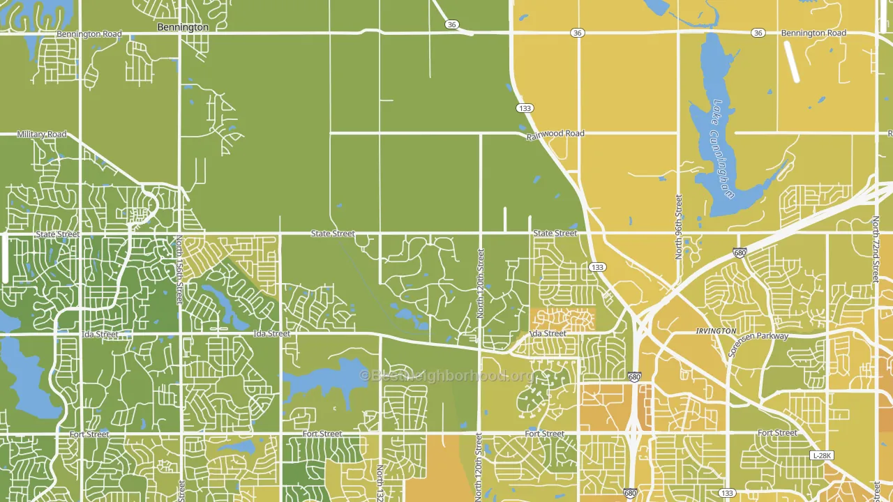 Map of the best neighborhoods in the 68142 area, with better matches in green and worse matches in red