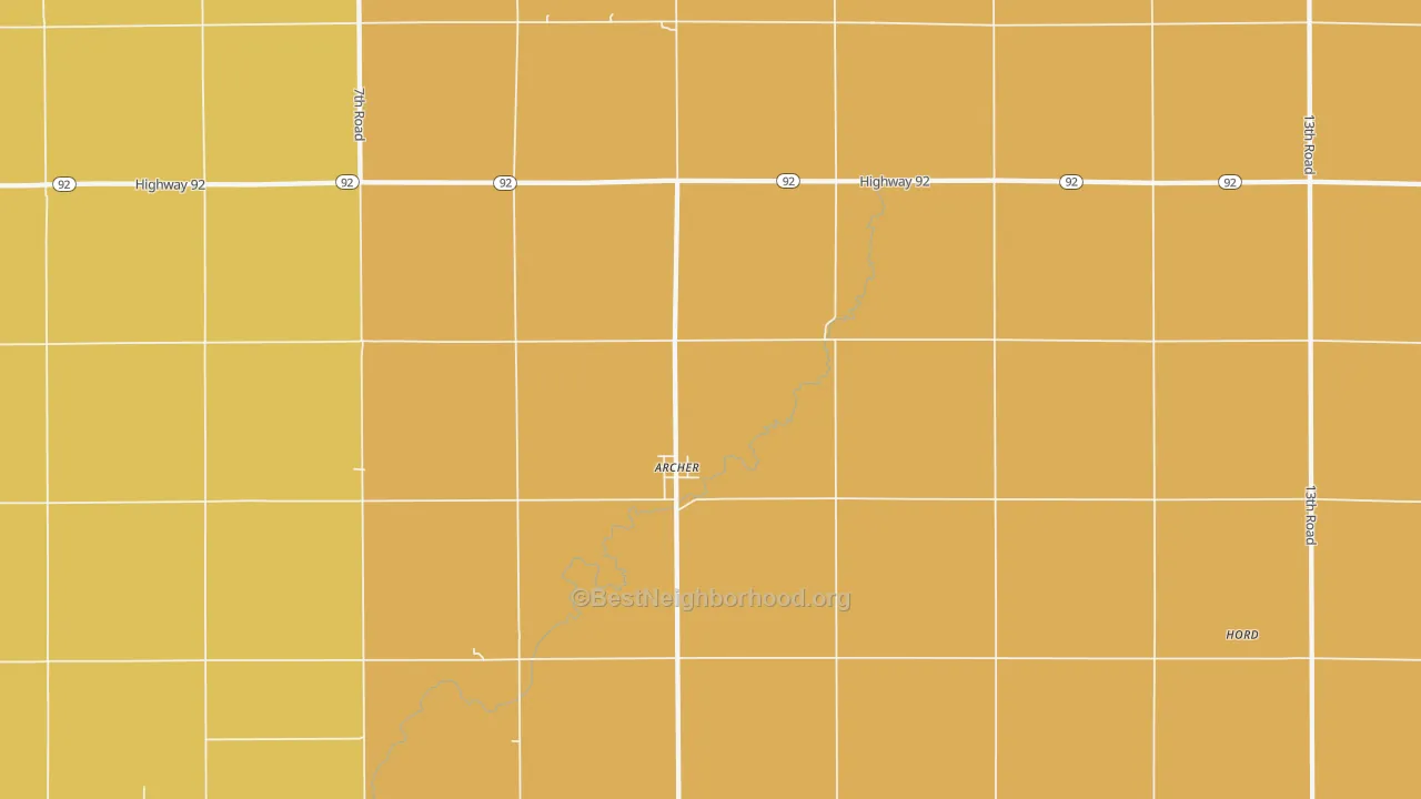 Map of the best neighborhoods in the 68816 area, with better matches in green and worse matches in red