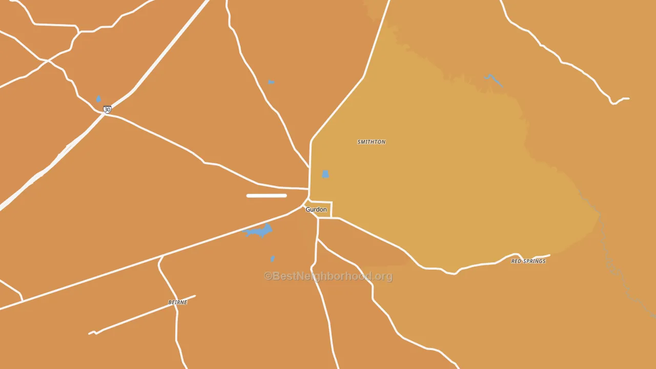 Map of the best neighborhoods in the 71743 area, with better matches in green and worse matches in red