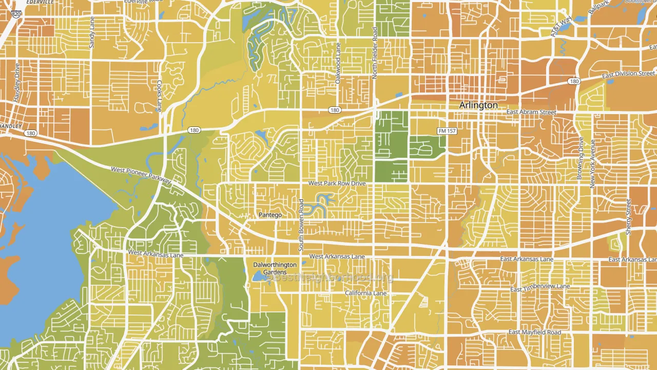 Map of the best neighborhoods in the 76013 area, with better matches in green and worse matches in red