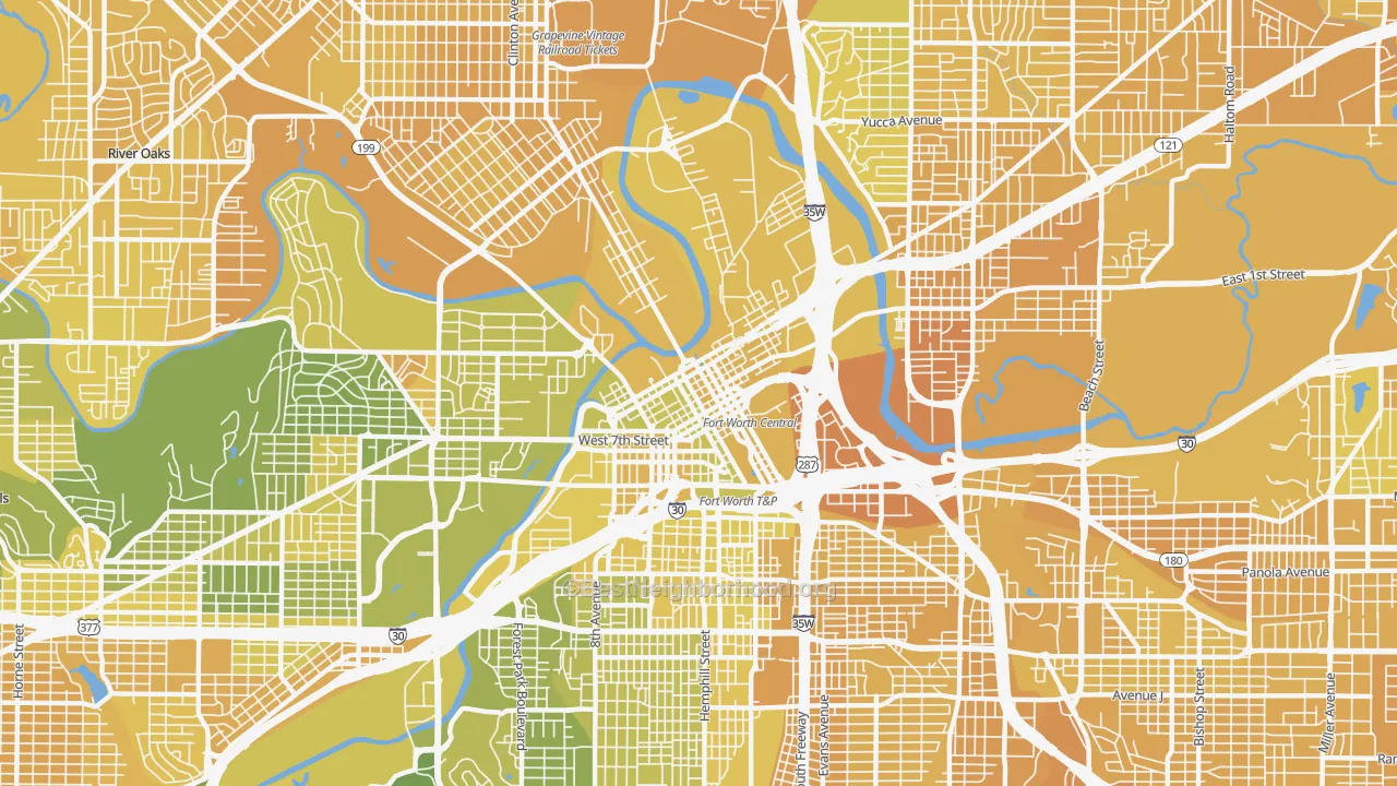 Map of the best neighborhoods in the 76102 area, with better matches in green and worse matches in red