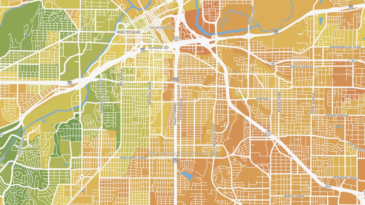Map of the best neighborhoods in the 76104 area, with better matches in green and worse matches in red