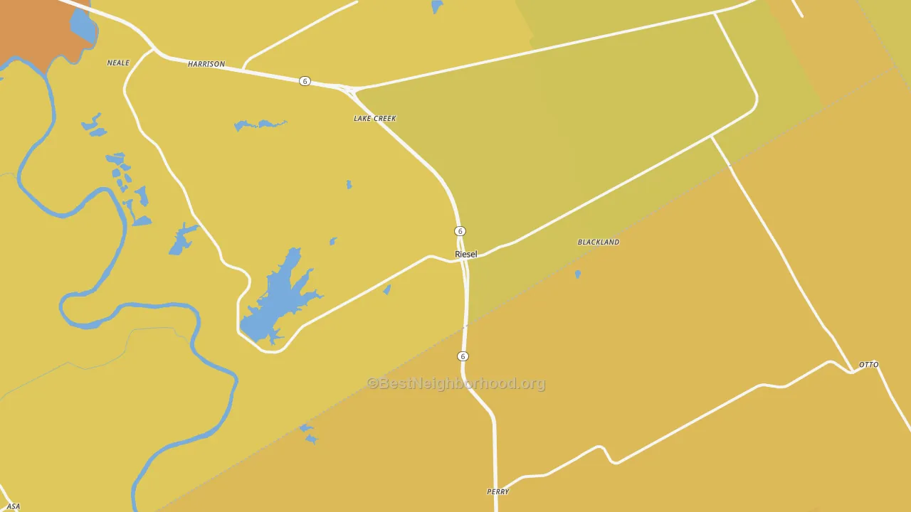 Map of the best neighborhoods in the 76682 area, with better matches in green and worse matches in red