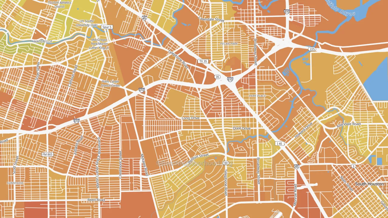 Map of the best neighborhoods in the 77087 area, with better matches in green and worse matches in red