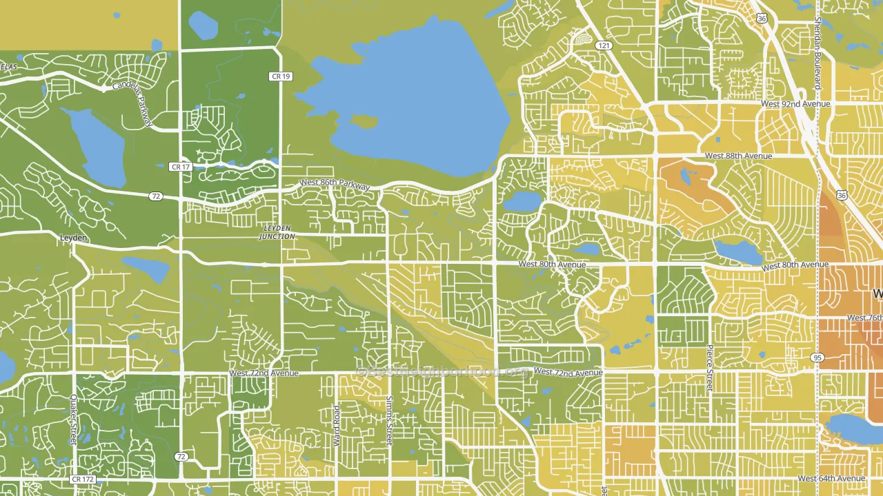 Map of the best neighborhoods in the 80005 area, with better matches in green and worse matches in red