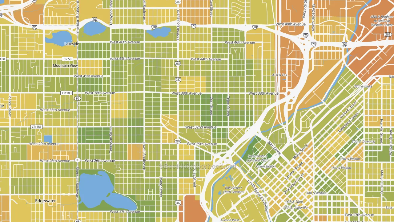 Map of the best neighborhoods in the 80211 area, with better matches in green and worse matches in red