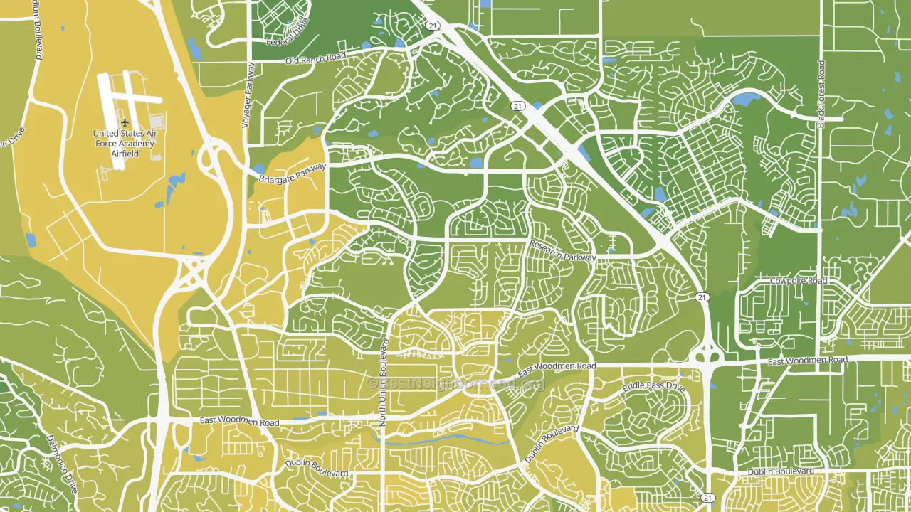 Map of the best neighborhoods in the 80920 area, with better matches in green and worse matches in red