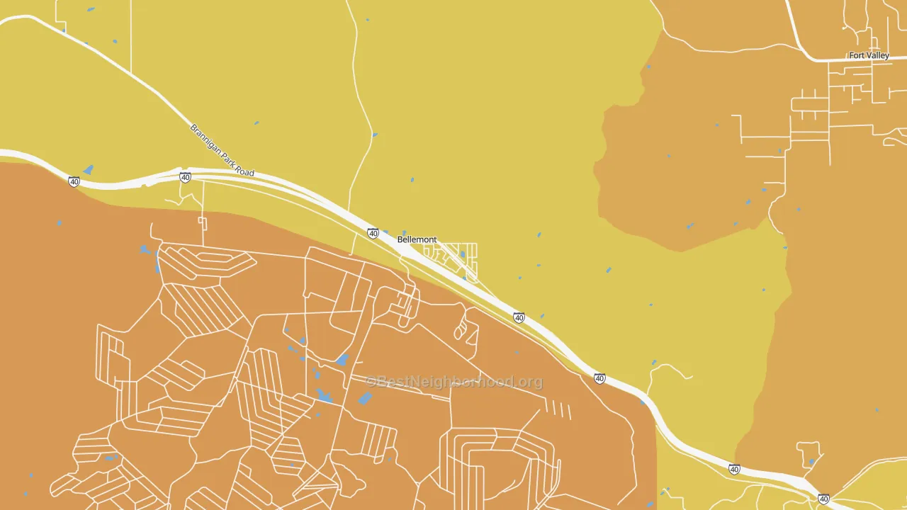 Map of the best neighborhoods in the 86015 area, with better matches in green and worse matches in red