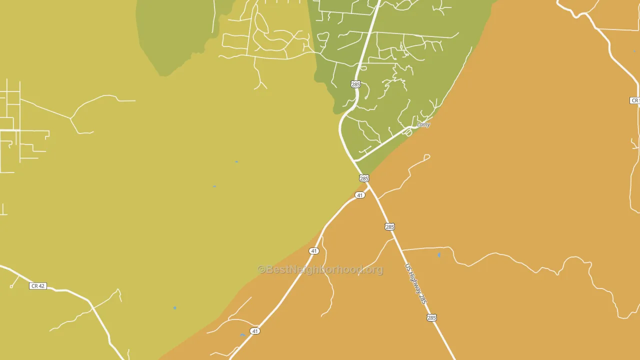 Map of the best neighborhoods in the 87540 area, with better matches in green and worse matches in red