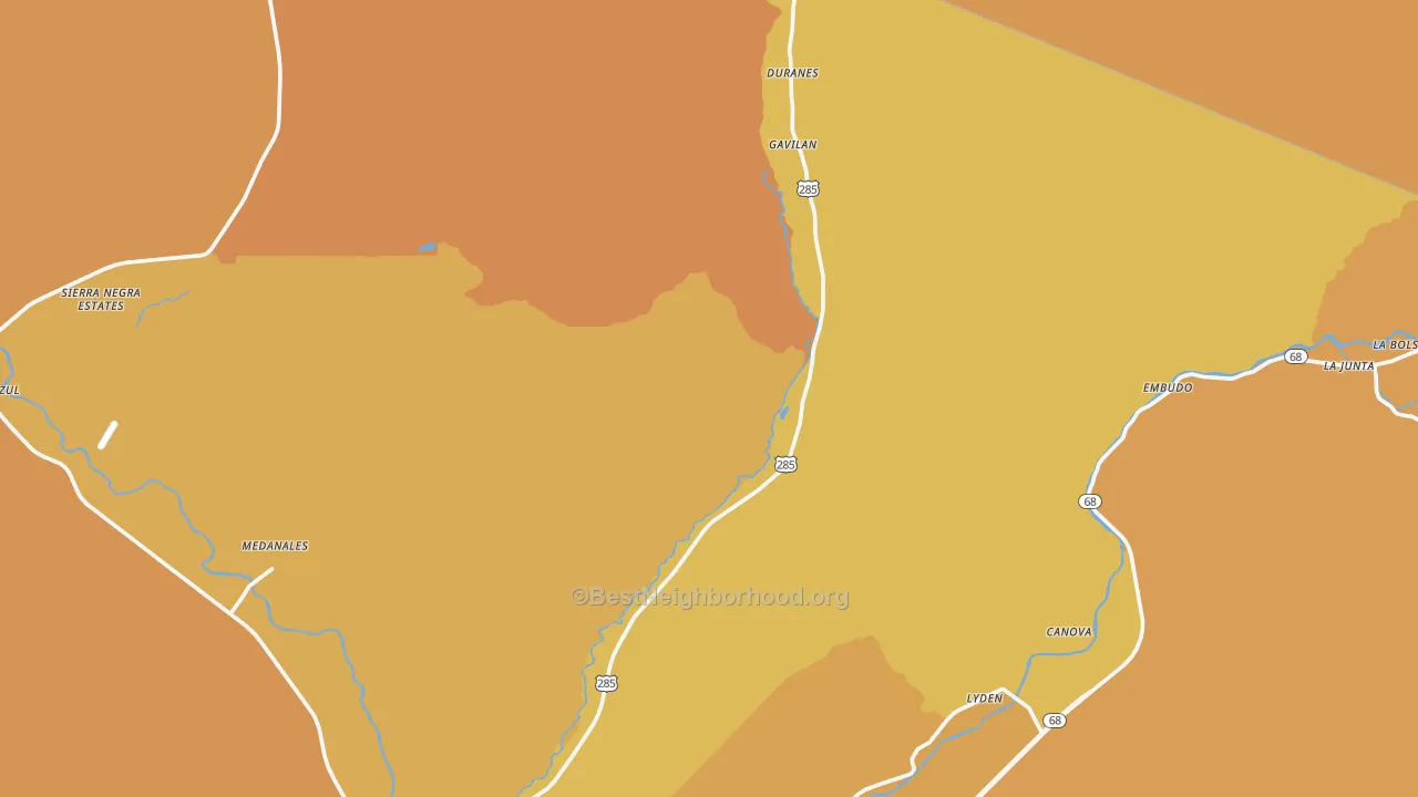 Map of the best neighborhoods in the 87549 area, with better matches in green and worse matches in red