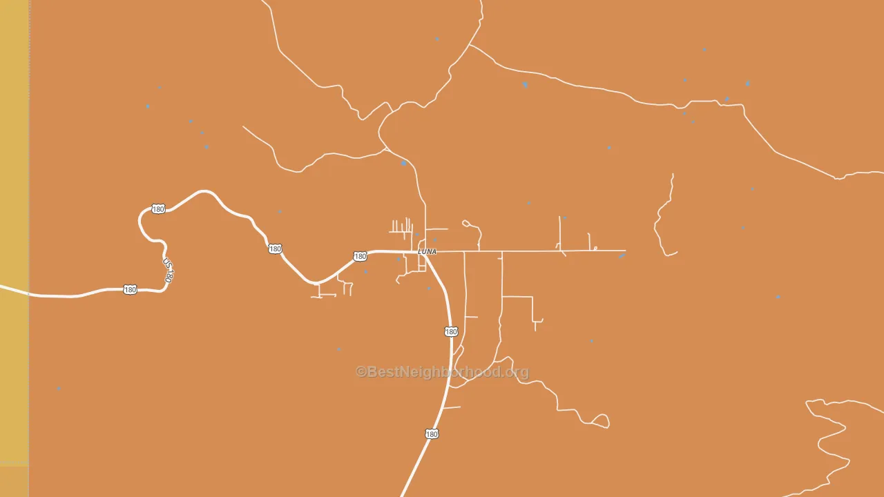 Map of the best neighborhoods in the 87824 area, with better matches in green and worse matches in red