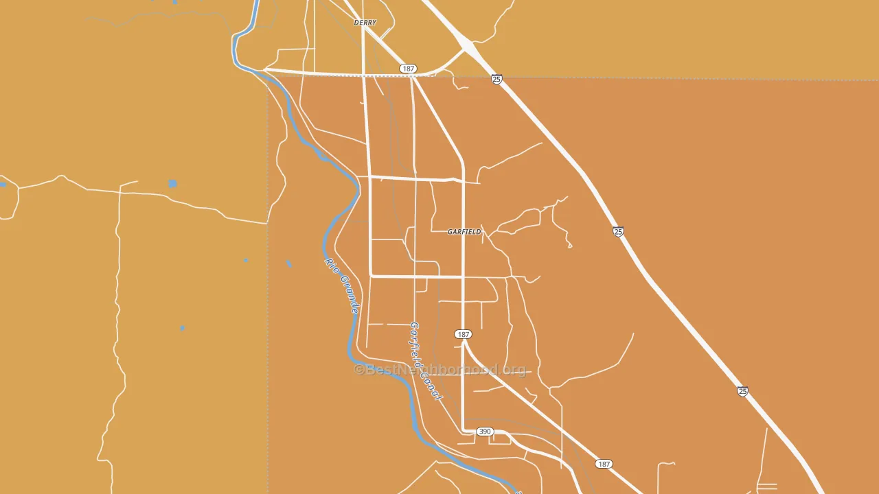 Map of the best neighborhoods in the 87936 area, with better matches in green and worse matches in red