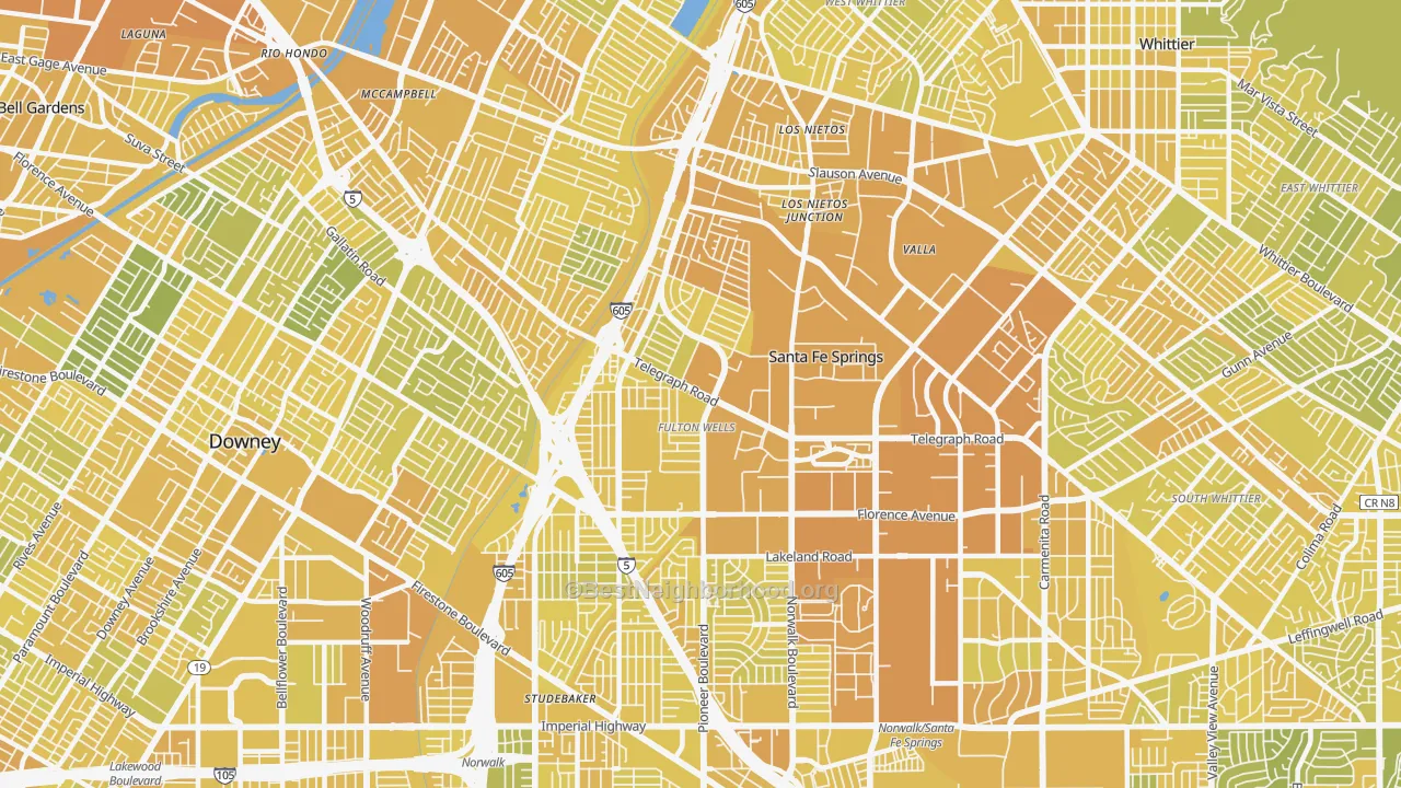 Map of the best neighborhoods in the 90670 area, with better matches in green and worse matches in red