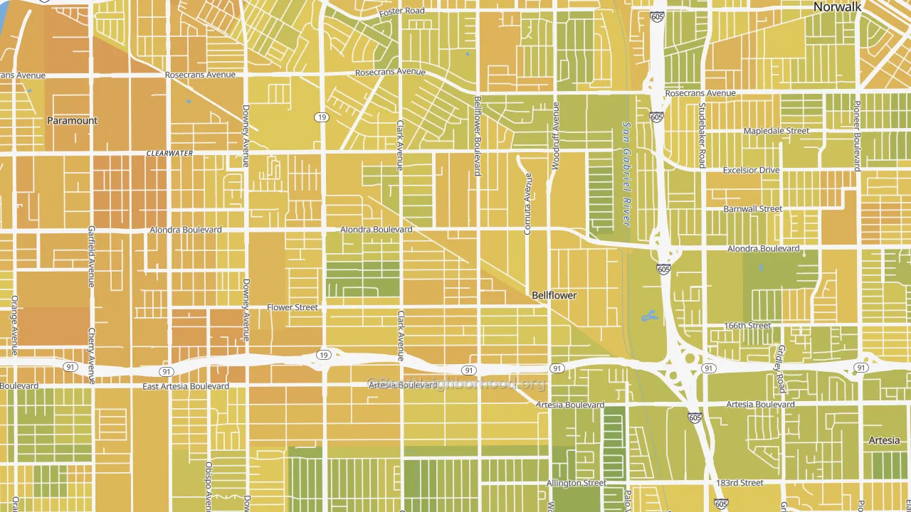 Map of the best neighborhoods in the 90706 area, with better matches in green and worse matches in red