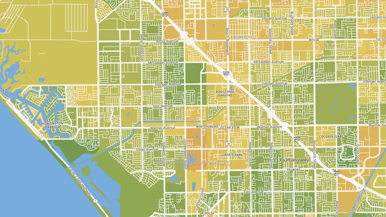 Map of the best neighborhoods in the 92647 area, with better matches in green and worse matches in red