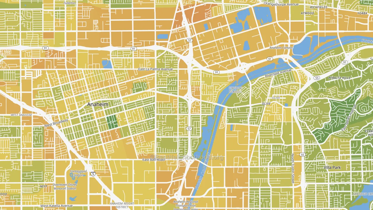 Map of the best neighborhoods in the 92806 area, with better matches in green and worse matches in red