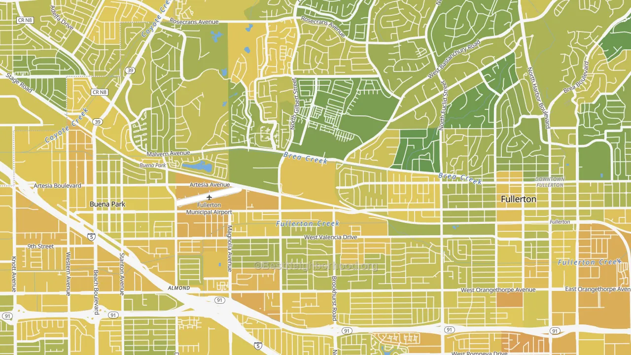 Map of the best neighborhoods in the 92833 area, with better matches in green and worse matches in red