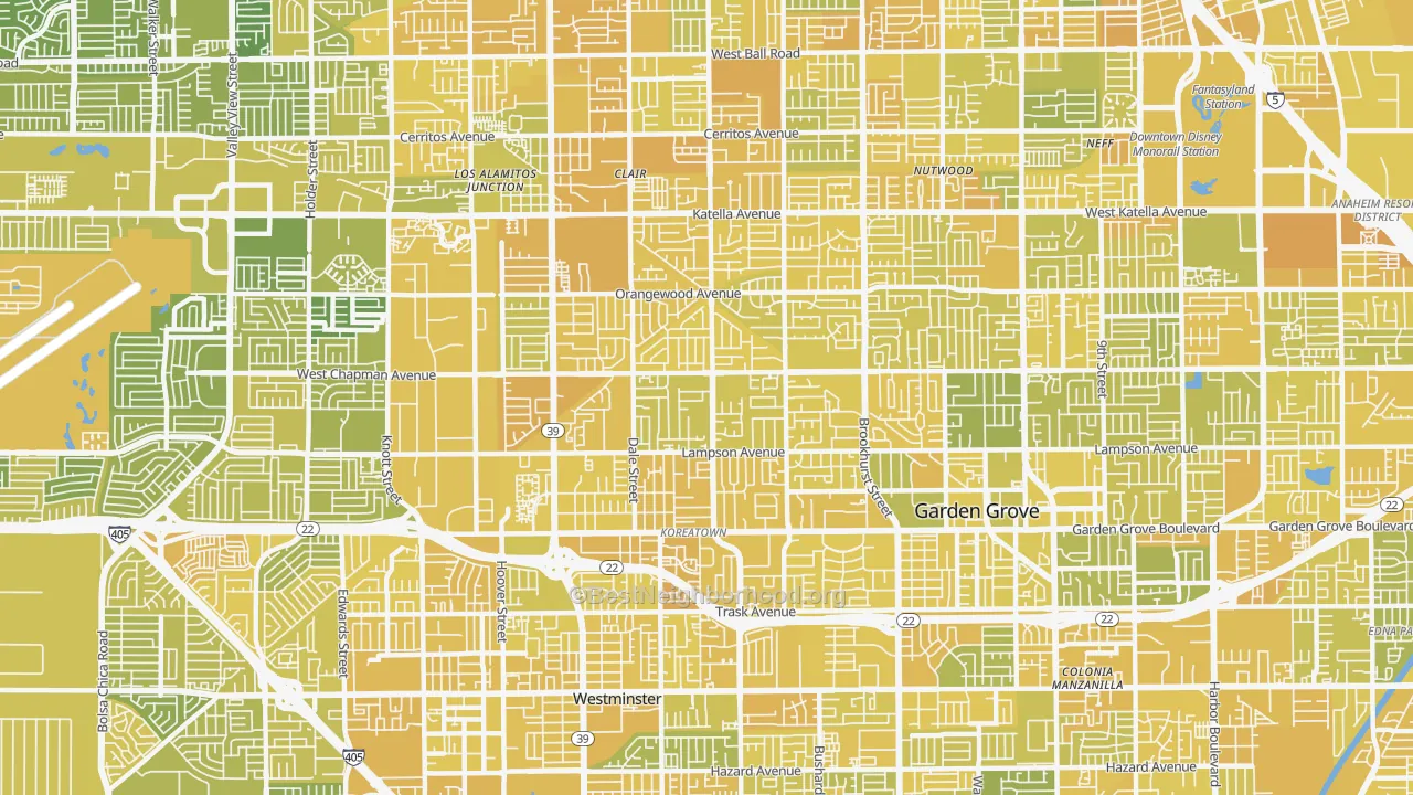Map of the best neighborhoods in the 92841 area, with better matches in green and worse matches in red