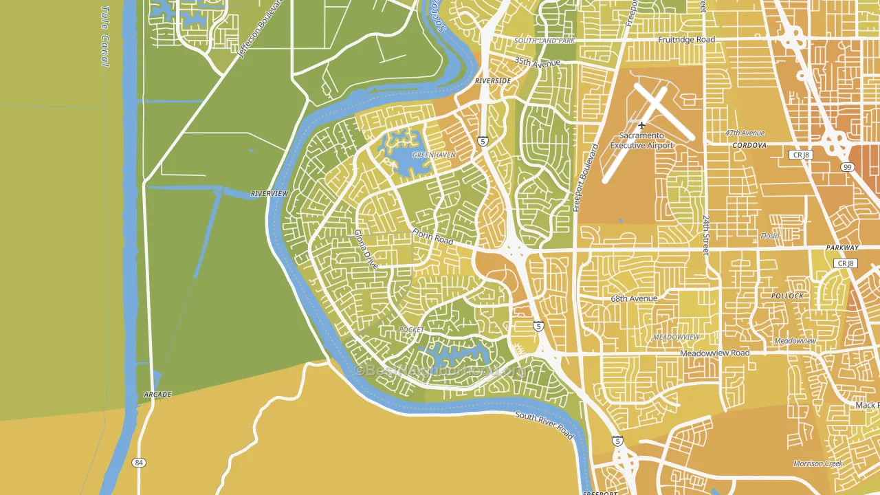 Map of the best neighborhoods in the 95831 area, with better matches in green and worse matches in red