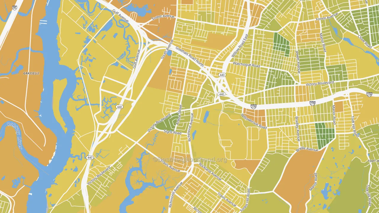 Map of the best neighborhoods in the Bulls Head, Staten Island area, with better matches in green and worse matches in red