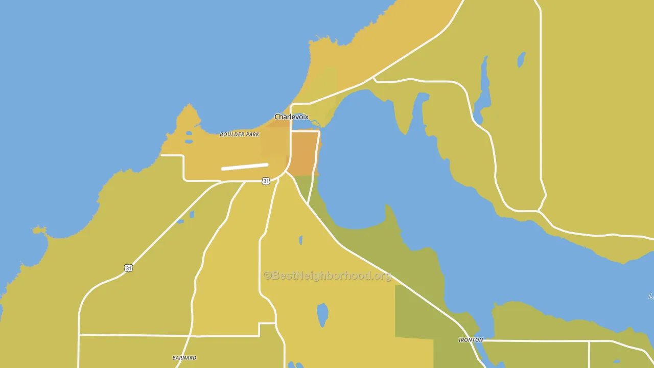 Map of the best neighborhoods in the Charlevoix area, with better matches in green and worse matches in red