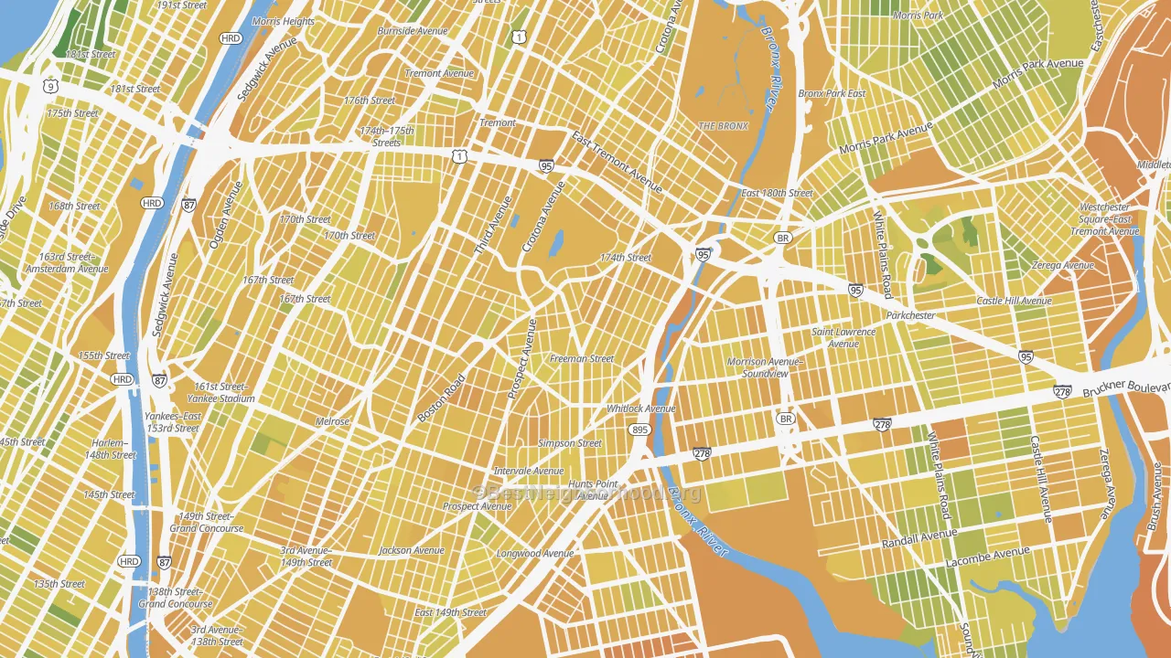 Map of the best neighborhoods in the Charlotte Gardens, Bronx area, with better matches in green and worse matches in red
